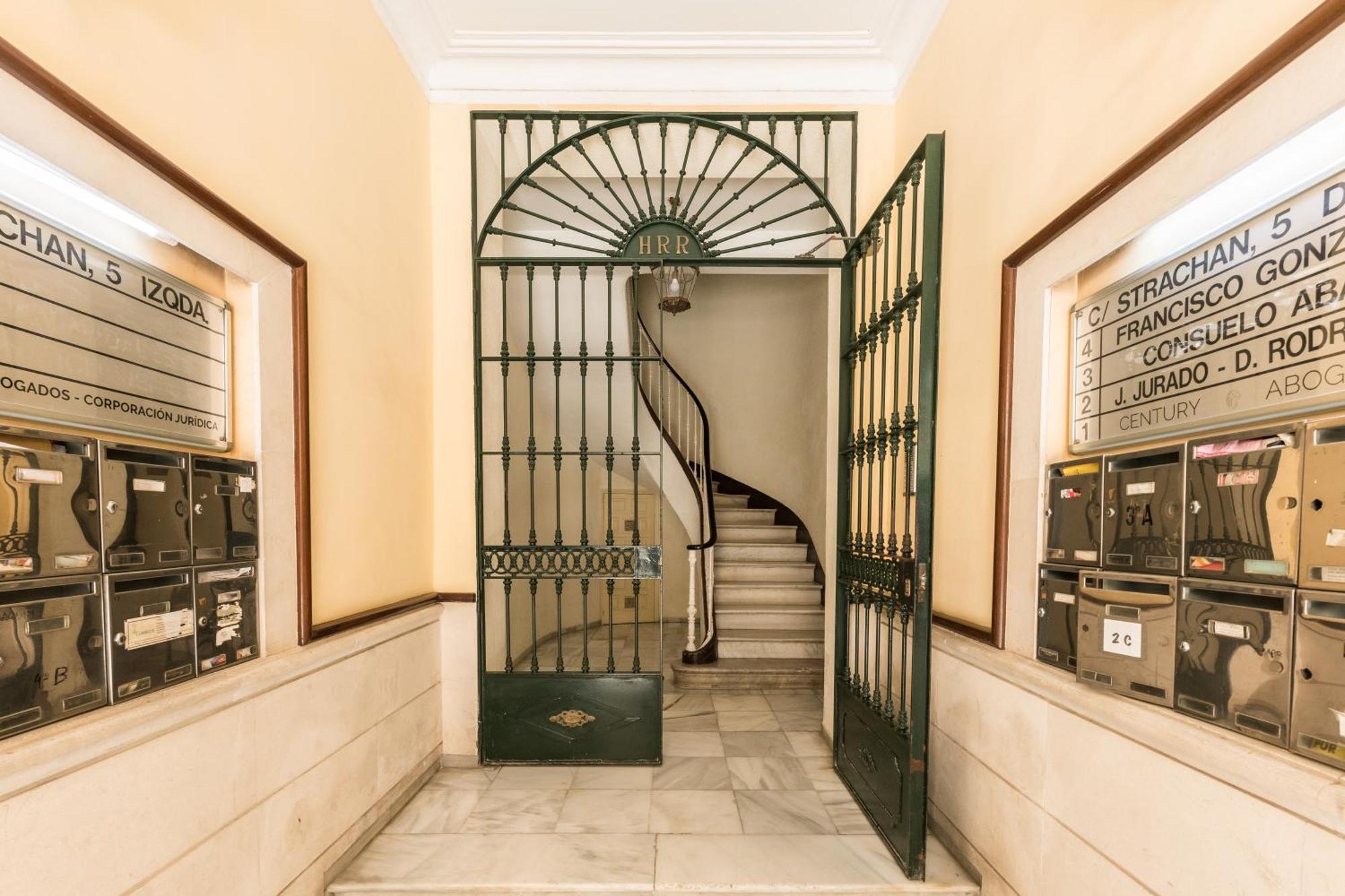 Homeclub Malaga Apartment Málaga Exterior foto